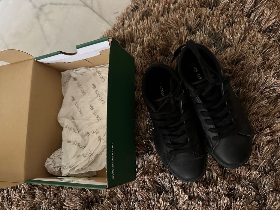 Нови обувки Lacoste- 30 номер