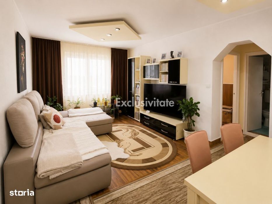 De vânzare apartament 3 camere Arinului