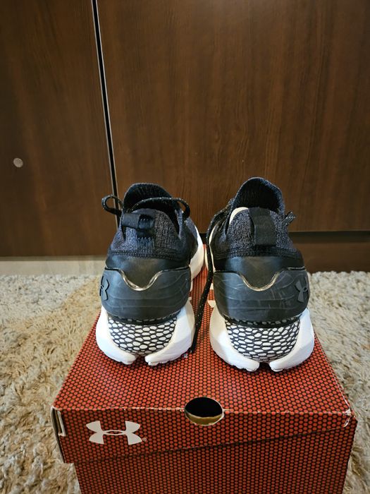 Маратонки на Under Armour