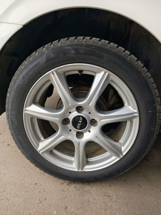 Salut! Peugeot 301, an 2018, masina curata, ingrijita!