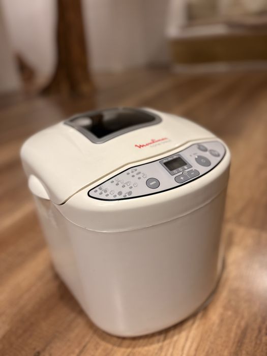 Aparat pentru paine/ Masina de paine