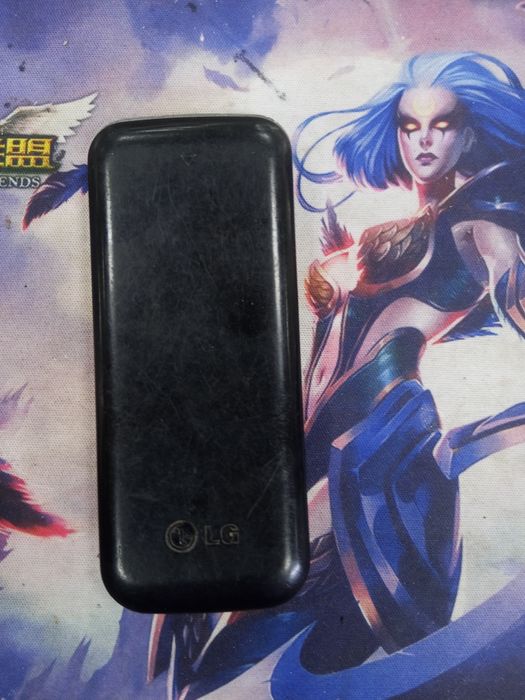 Хуавей у70. Память 64 гб. Простой телефон бу и новый