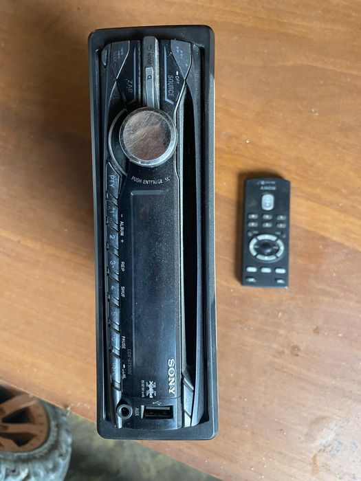 Продам автомогнитола SONY
