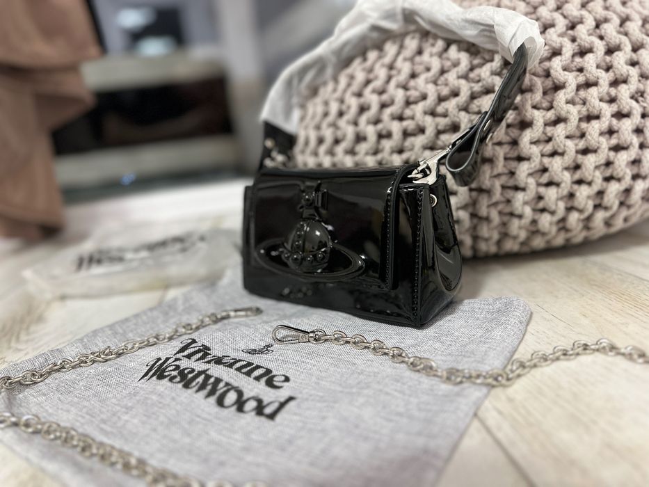 Geanta Vivienne Westwood small Hazel piele noua