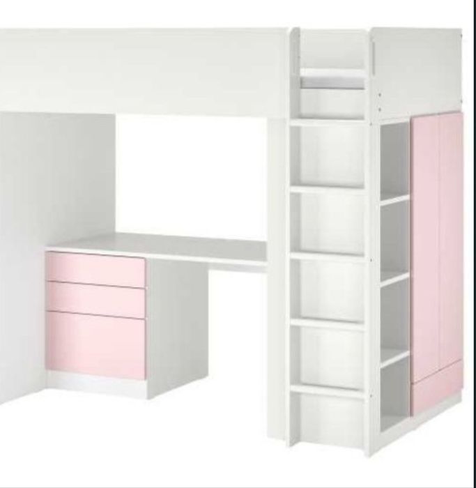 Легло с гардероб и бюро.