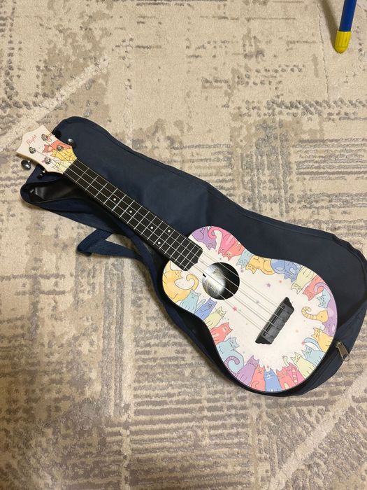 Продам укулеле-концерт . В полноц комлектации