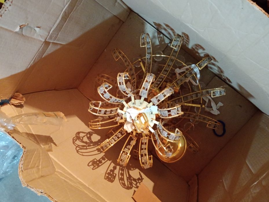 Люстры Хорошие!!!