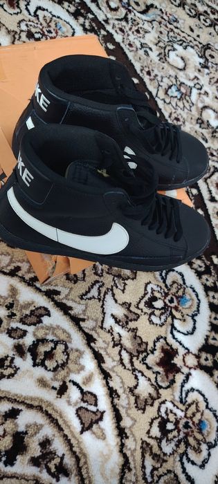 Nike krasovka sotiladi