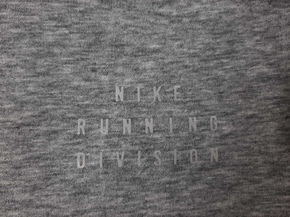 Nike Sphere Run Division - Оригинална мъжка блуза с вълна размер S