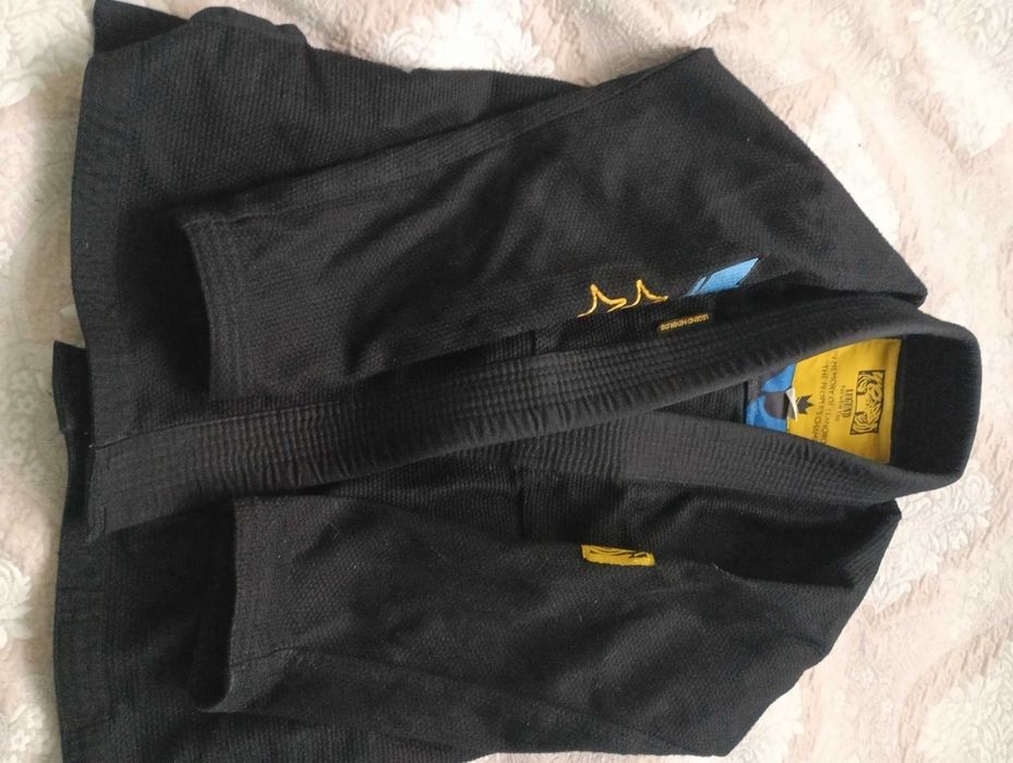 Кимоно Джиу -джитсу