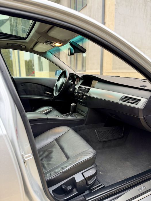 Vand/schimb BMW E60 automata 525 177 cai impecabila seria 5