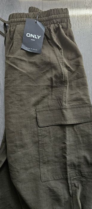 Pantaloni dama vascoza Noi cu eticheta- Only  XS