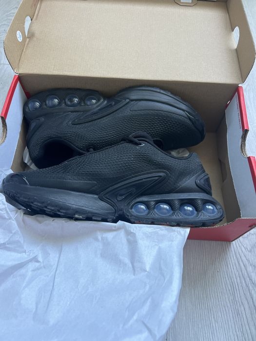 Nike Air Max Dn 42