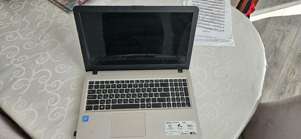 Ноутбук Asus x540s