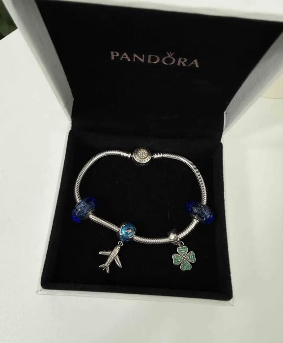 Браслет Pandora с шармами