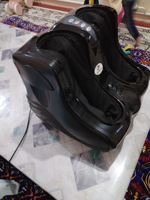 Massajor oyoq uchidan tizzagacha