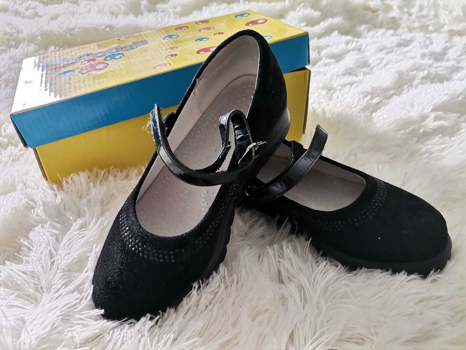 Детская обувь. Туфли, кроссовки