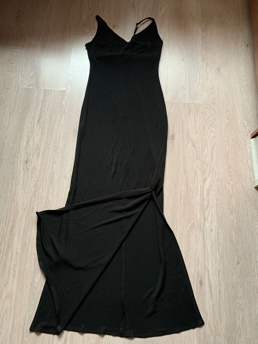 Продавам официални рокли за момиче