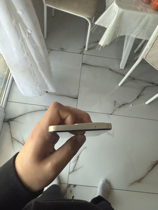 Vivo V25E в отличном состоянии