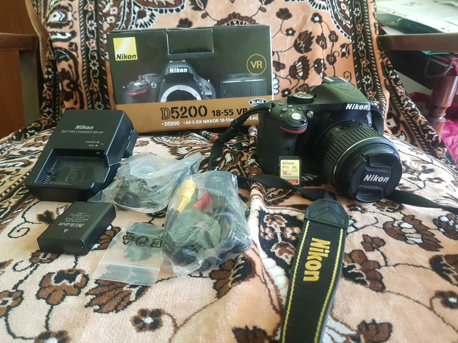 Vand aparat foto DSLR Nikon D5200