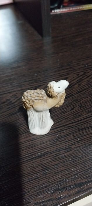 Старая статуэтка. Редкая.