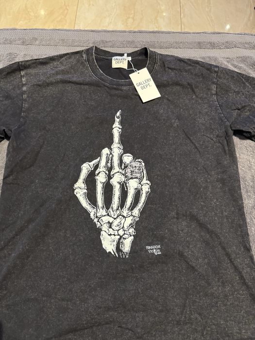 Тениски Off-White, Chrome Hearts, Amiri, Gallery Dept