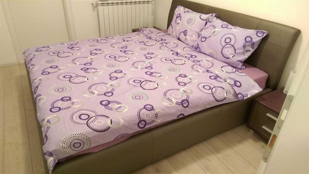 Дава се под наем Тристаен апартамент в Бургас, Център - 85 кв.м за 280.5 € - Снимка #3