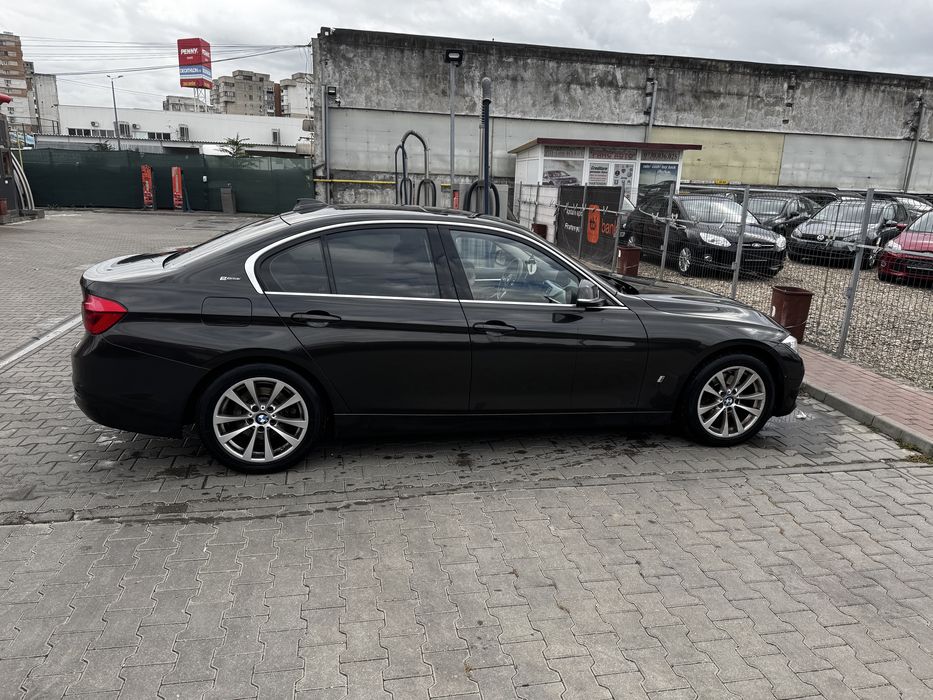Bmw 330e  schimb doar cu Golf 7 R plus dif din partea mea