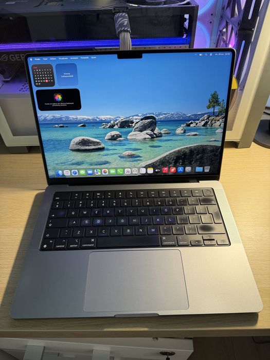 macbook pro m1 14 - Laptopuri oferte online | OLX.ro