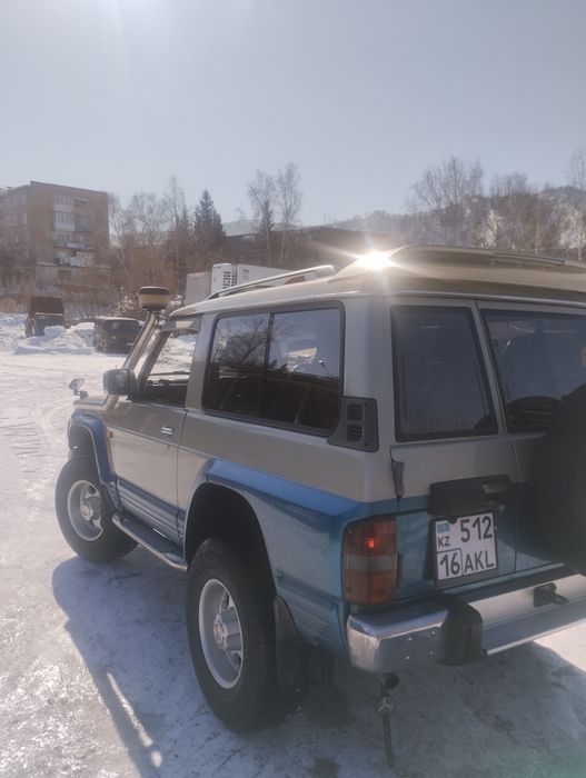 продам хороший автомобиль
