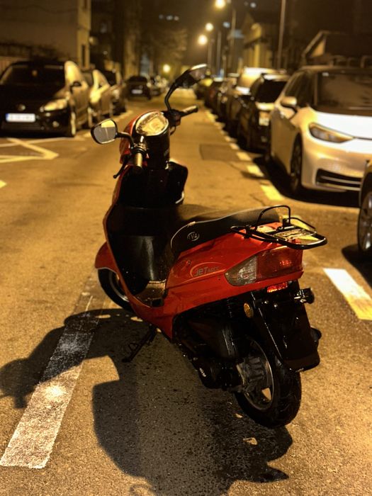 scuter iva jet 50cc LIMITAT LA 25 km/h fara permis