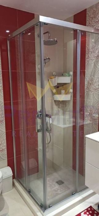 Продава се Тристаен апартамент в Бургас, Лазур - 125 кв.м за 1976 €/кв.м - Снимка #8