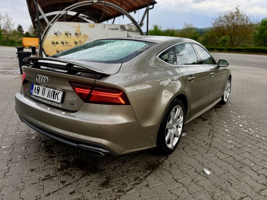 Audi A7  S -line