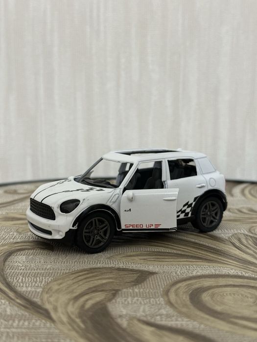 Моделька машины MiniKuper