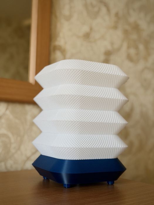 Продам новые светильники