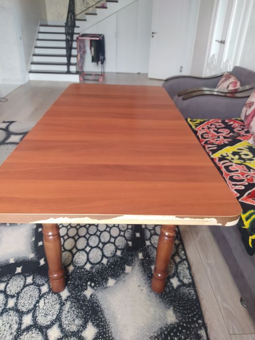 Продам кухонный стол