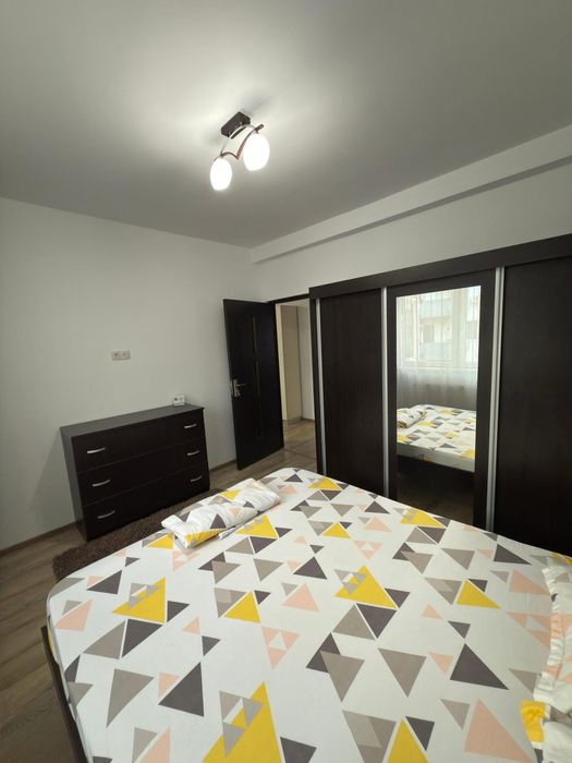 Inchiriere ap 2 camere + loc parcare