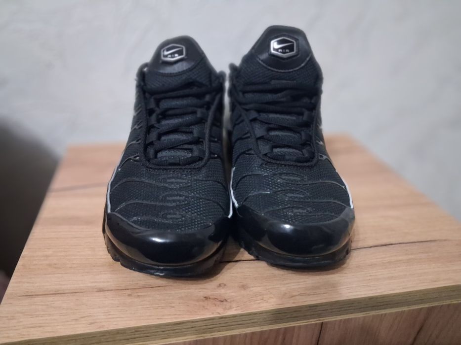 Продаю кроссовки nike