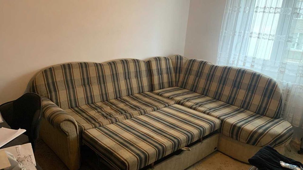 Coltar mare si fotoliu