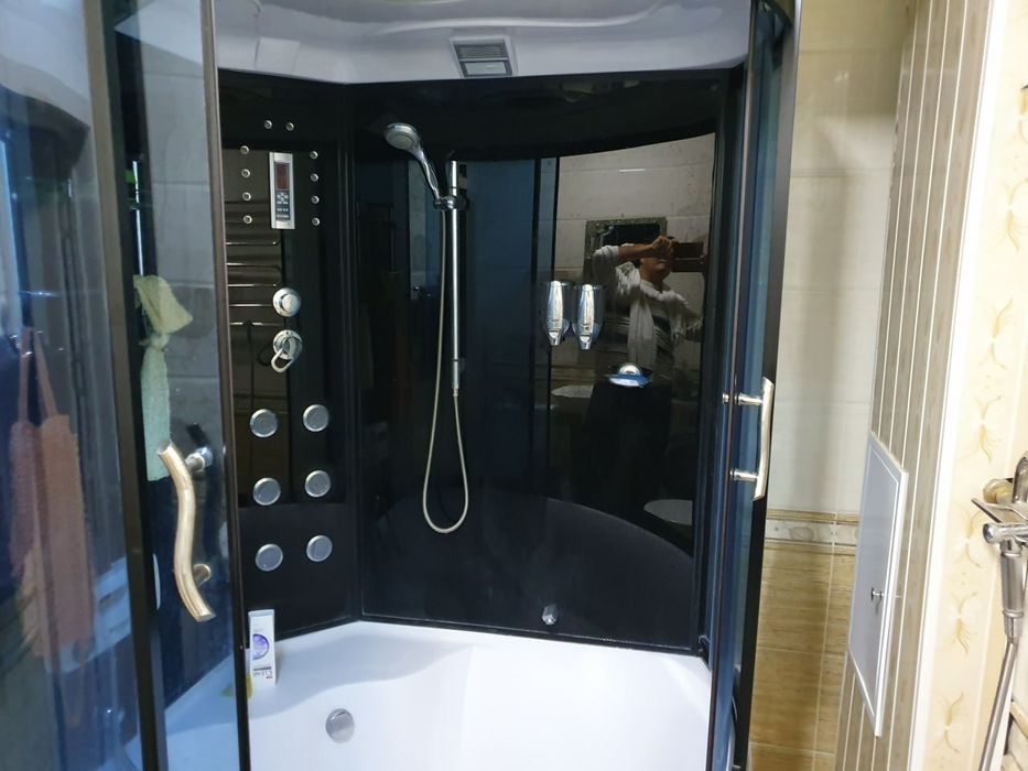 Продаётся 5 комнатная квартира в 2 этажа