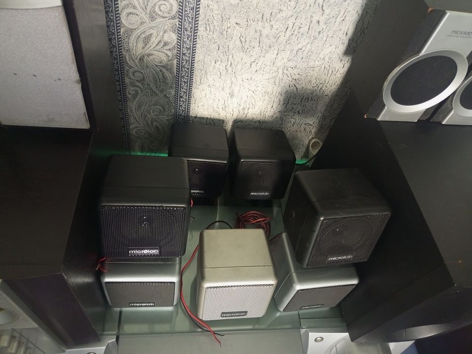 Продам сабвуфер microlab m890.