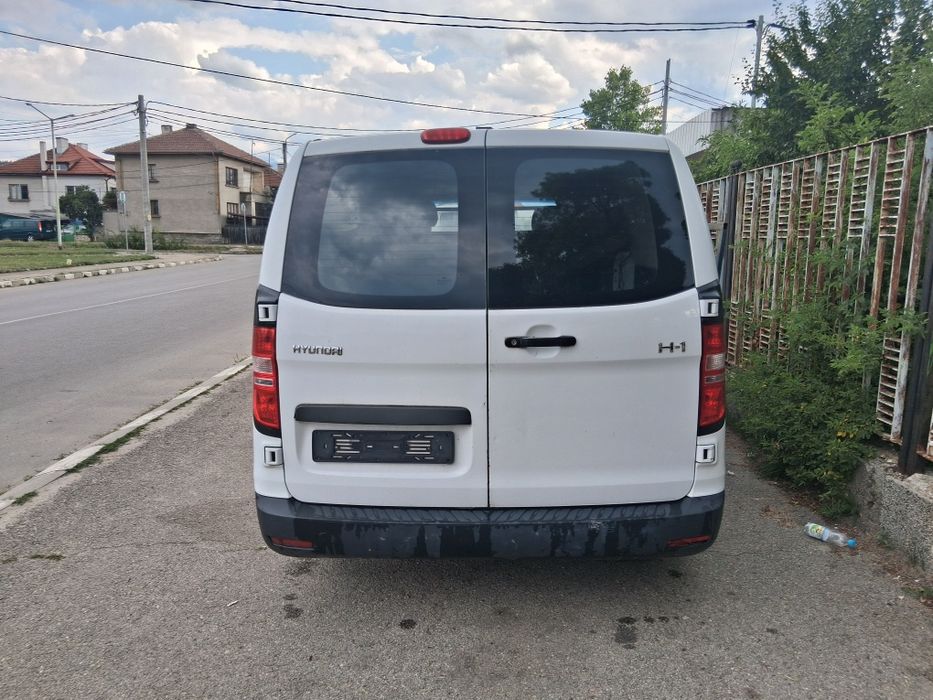 Hyundai H1 2.5 D 170 hp 2007 на части!
