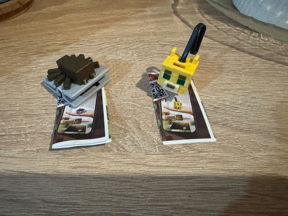 Продаю оцелота и паука из kinder JOY.Один vs322 vs321x Один 550!
