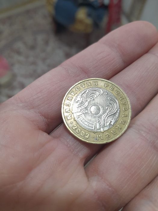 Продам монету 100тенге