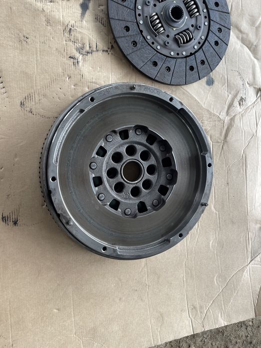 Kit ambreiaj LUK,complet Freelander 2 /2.2 diesel, aproape nou