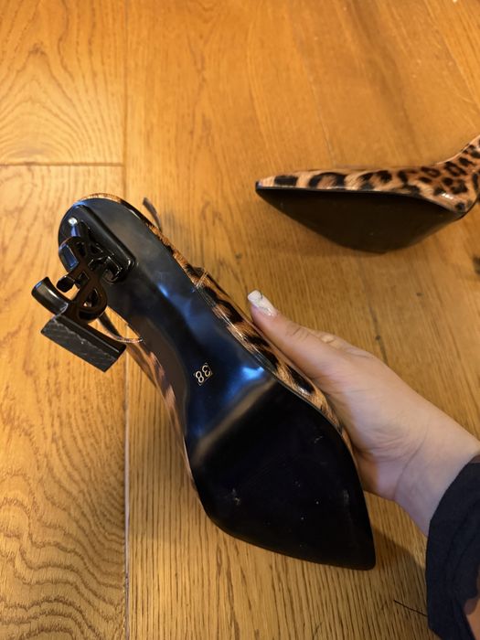 Pantofi cu toc YSL