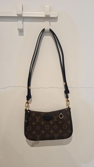 Geanta Louis Vuitton