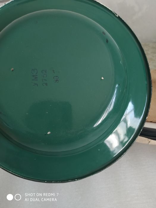 Янги сирли темирли тарелкалар