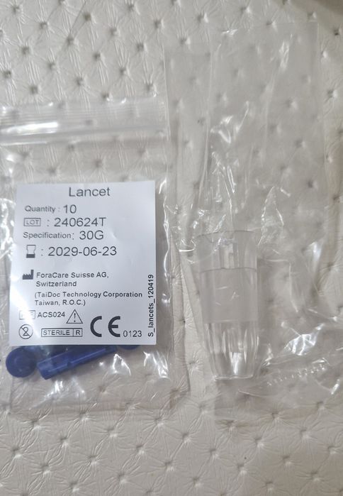 Продам глюкометр с запасками