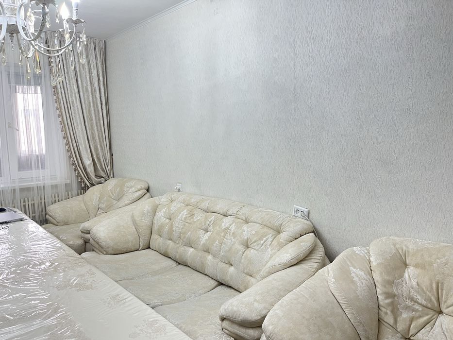 Диван сатылады кушты жағдайда